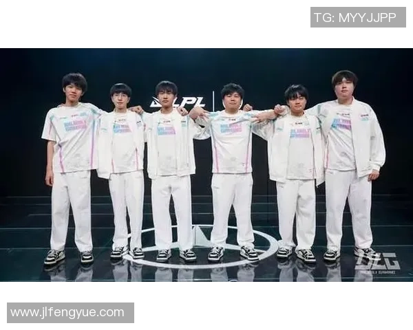 FPX战队全方位压制分析揭示英雄联盟赛场新趋势与战术演变